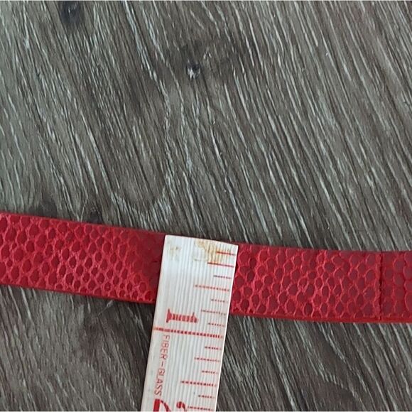 Chicos Skinny Belt Red Leather Faux Snakeskin Hammered Silver Rectangle Buckle L - Picture 7 of 7